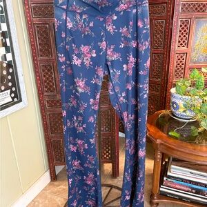 Kiragrace Women's Wide-Leg Yoga Pants in Navy with Pink Bloom